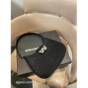 秋冬は継続系のトレンド HipHop お洒落さん必見バッグALEXANDER WANG偽物 ブランド 販売..