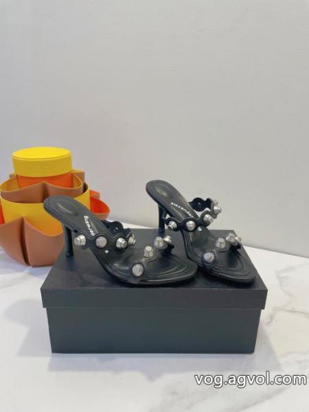 ブランド 偽物 激安 通販販売記念価格 首胸ロゴ 定番カラーアレキサンダーワンブーツ.. 0 